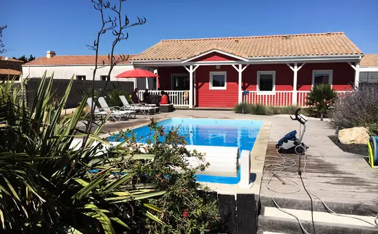 Maison avec piscine privée à Brem-sur-Mer